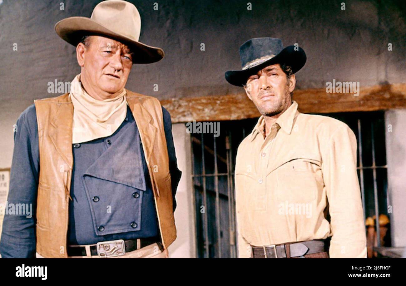 I FIGLI DI KATIE ANZIANO 1965 Paramount Pictures film con John Wayne a sinistra e Dean Martin Foto Stock