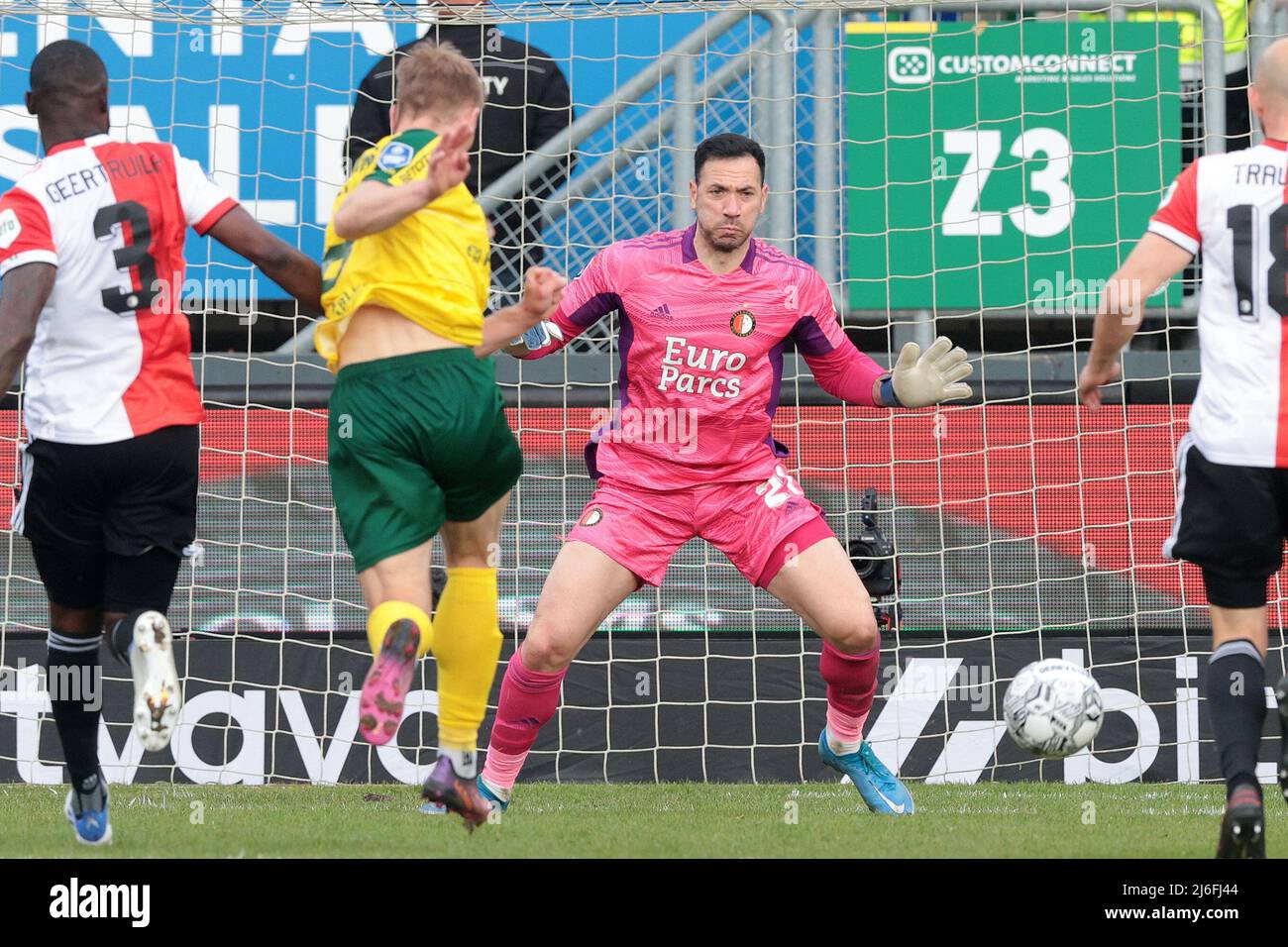SITTARD - Zian Flemming of Fortuna Sittard segna durante la partita olandese Eredivie tra Fortuna Sittard e Feyenoord allo stadio Fortuna Sittard il 1 maggio 2022 a Sittard, Paesi Bassi. ANP JEROEN PUTMANS Foto Stock