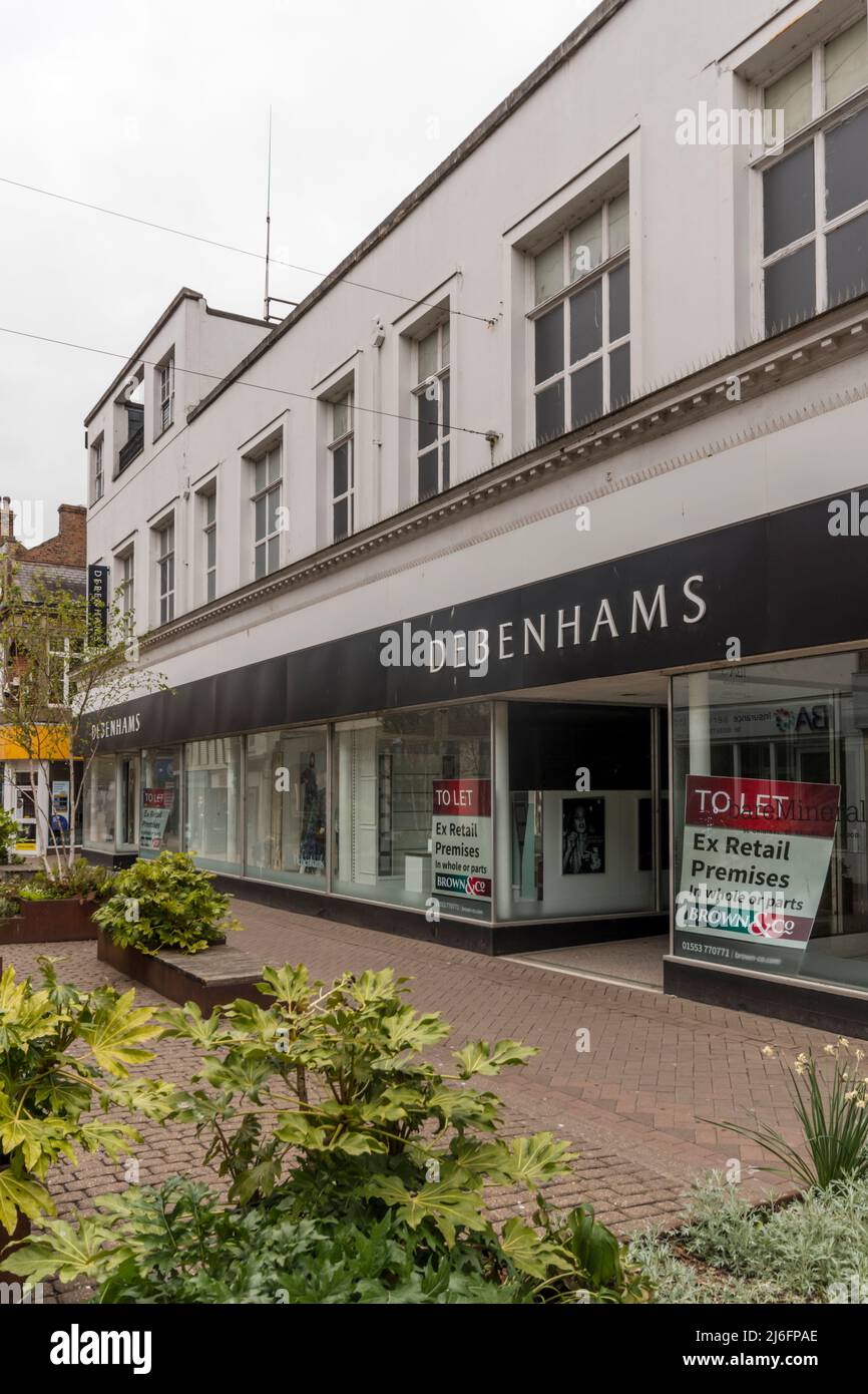 Il negozio Debenhams chiuso in High Street, King's Lynn, Norfolk. Originariamente il grande magazzino locale, Jermyns. Foto Stock