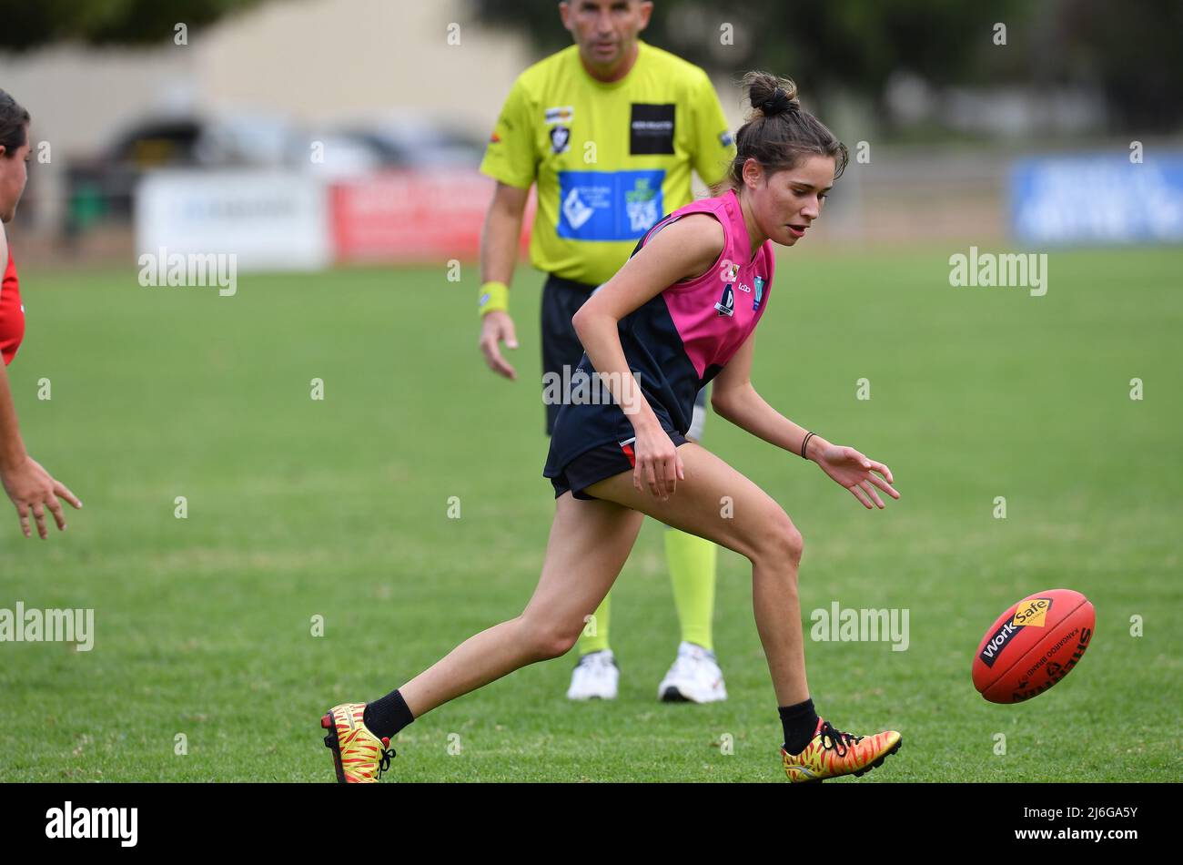 Benalla Saints vs. Shepparton United, Showgrounds Oval, Benalla, Australia. 1 maggio 2022. Foto Stock