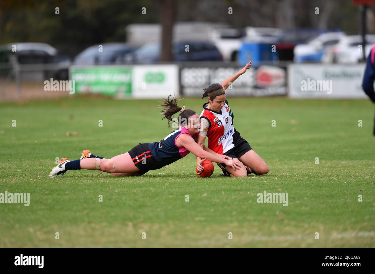 Benalla Saints vs. Shepparton United, Showgrounds Oval, Benalla, Australia. 1 maggio 2022. Foto Stock