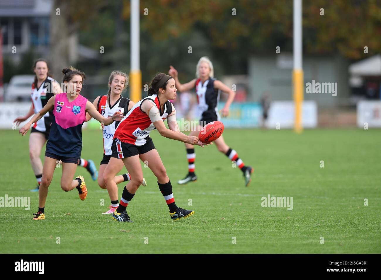 Benalla Saints vs. Shepparton United, Showgrounds Oval, Benalla, Australia. 1 maggio 2022. Foto Stock