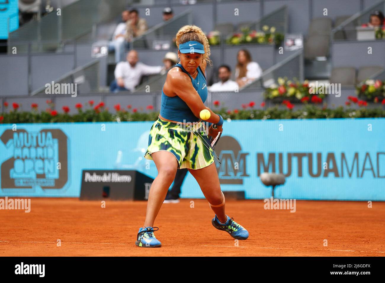 Naomi Osaka (JPN), 1 MAGGIO 2022 - Tennis : Naomi Osaka del Giappone durante la partita di singolare 2nd contro Sara Sorribes Tormo di Spagna nei tornei WTA 1000 Mutua Madrid Open di tennis al Caja Magica di Madrid, Spagna. (Foto di Mutsu Kawamori/AFLO) Foto Stock