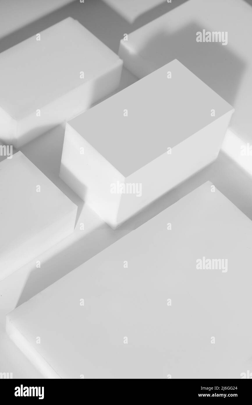 carta da parati con rettangoli bianchi nel 3d, sfondo astratto con figure geometriche, pulita e con linee rette Foto Stock