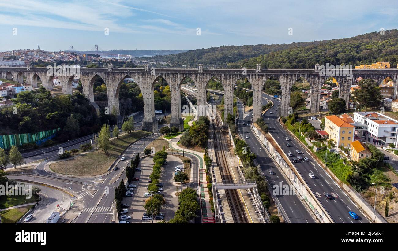 Águas Livres Aqueduct o Aqueduto das Águas Livres, Lisbona, Portogallo Foto Stock