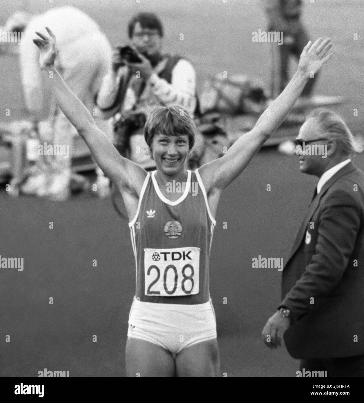 BETTINE JAHN GDR vince 100m atleta di ostacoli alla nave campione del mondo IAAF a Helsinki, Finlandia, 1983 agosto Foto Stock