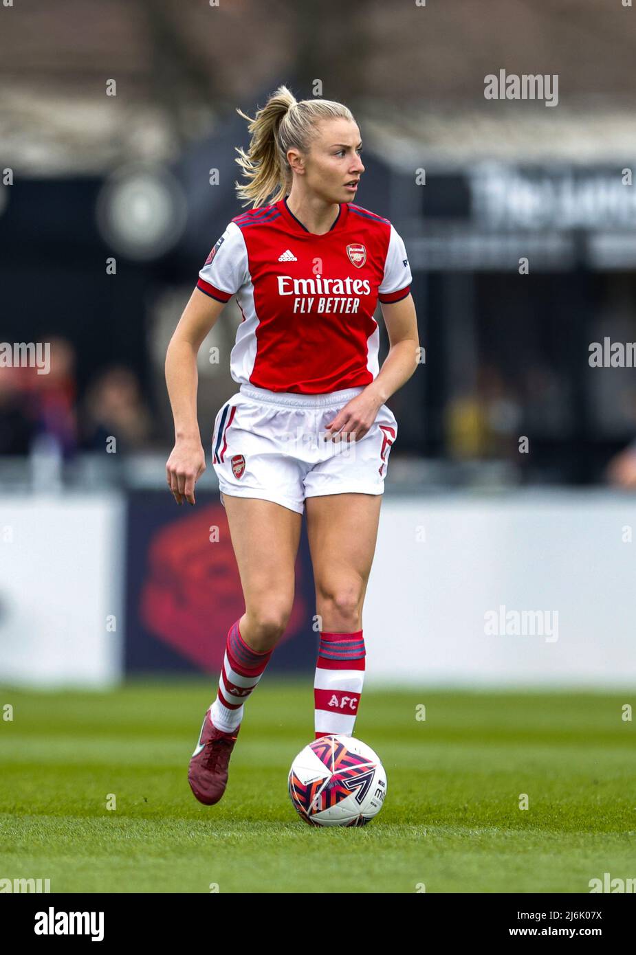 Leah Williamson di Arsenal in azione durante la partita della Barclays fa Women's Super League al LV Bet Stadium Meadow Park di Borehamwood. Data foto: Domenica 1 maggio 2022. Foto Stock