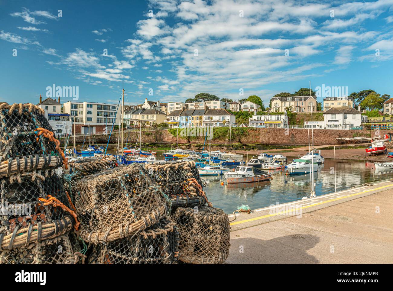 Trappole di aragosta presso il porto di pesca di Paignton, Torbay, Devon, Inghilterra, Regno Unito Foto Stock