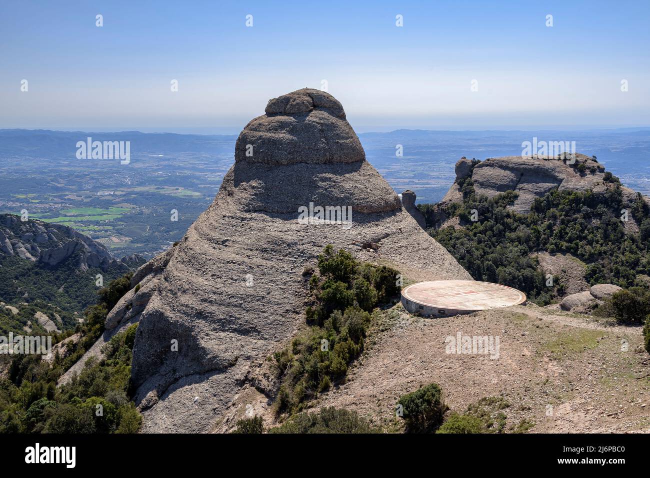 Viste dalla cima del Mirador del Moro nella montagna di Montserrat (Barcellona, Catalogna, Spagna) ESP: Viste desde el Mirador del Moro, Montserrat Foto Stock