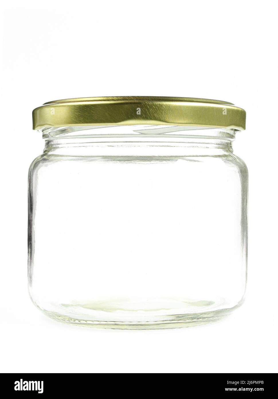 Vaso di vetro vuoto con tappo metallico isolato su sfondo bianco Foto Stock