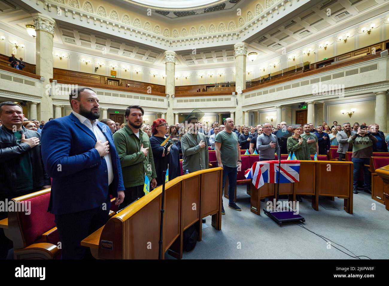 Il Presidente dell'Ucraina Volodymyr Zelensky parla nella Verkhovna Rada Ucraina. FOTO: Ufficio presidenziale Ucraina Foto Stock