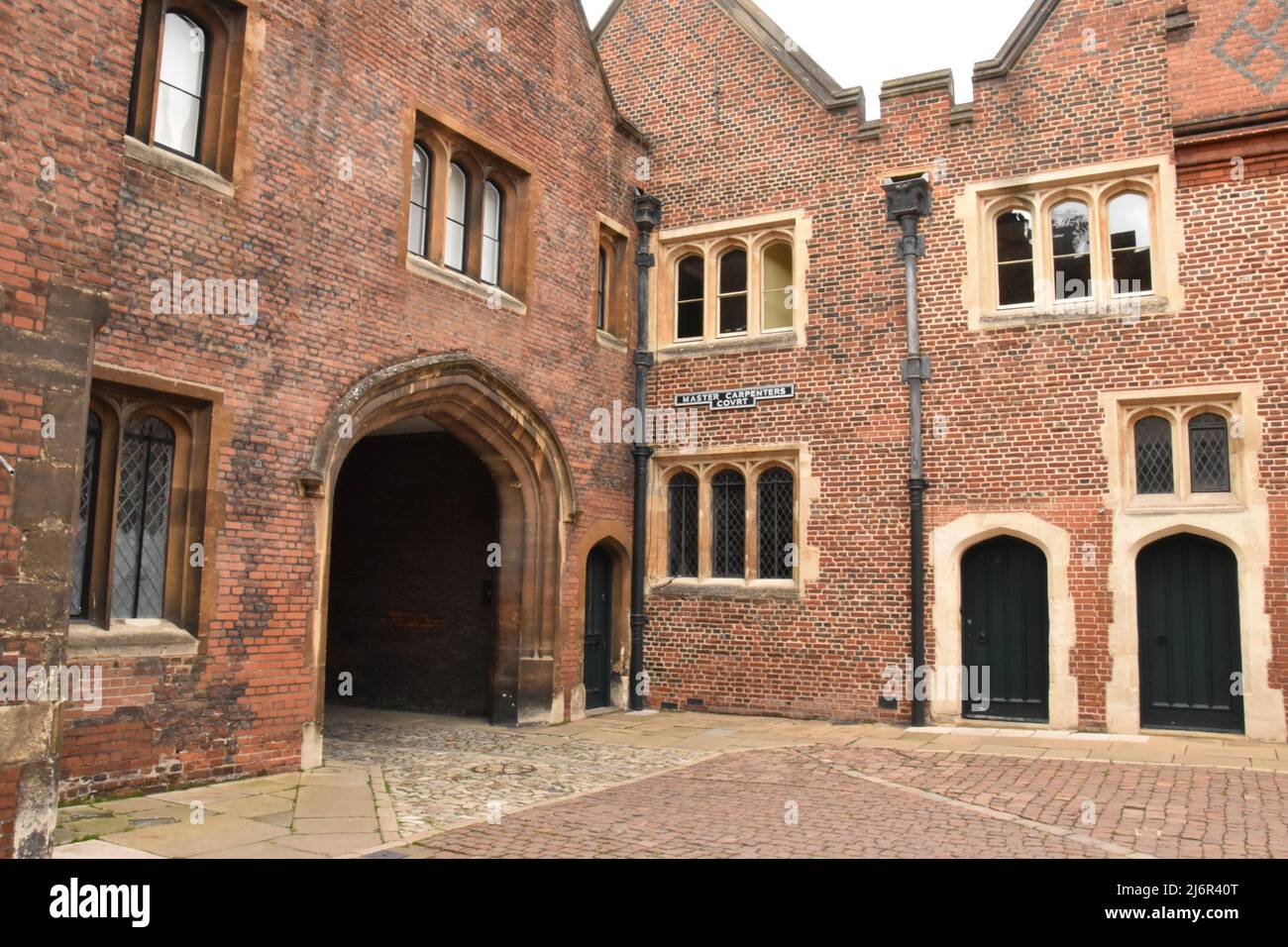 Master Carpenter's Court, Hampton Court Palace, Richmond, Londra, Inghilterra. Foto Stock