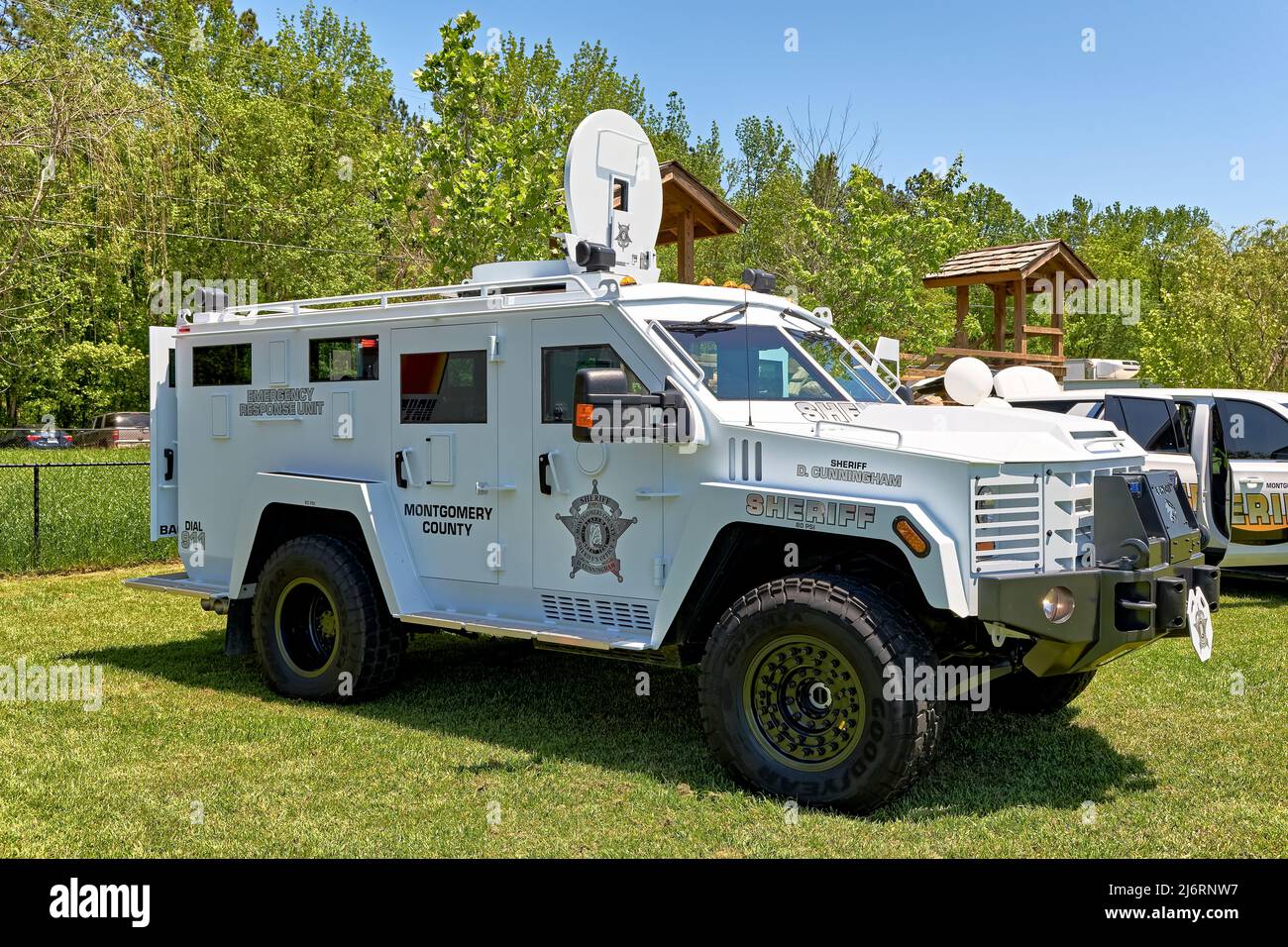 Swat corazzato o servizi di emergenza tattica unità di polizia o veicolo di polizia di polizia di legge noto come un bearcat in mostra a Montgomery Alabama. Foto Stock