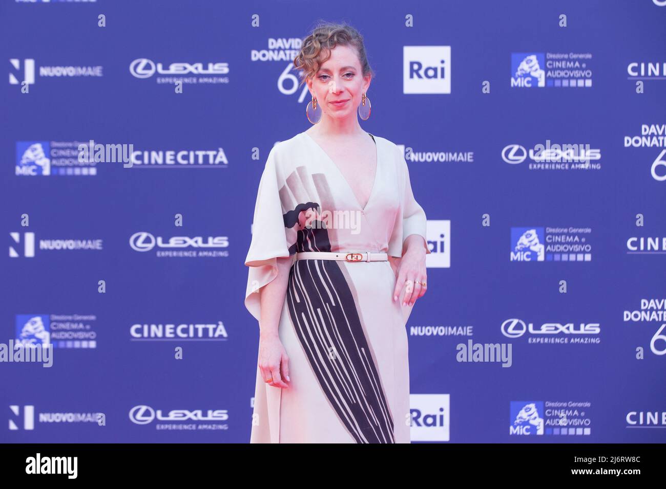 Laura Samani partecipa al tappeto rosso della cerimonia di premiazione di David di Donatello 2022 a Roma (Foto di Matteo Nardone / Pacific Press) Foto Stock