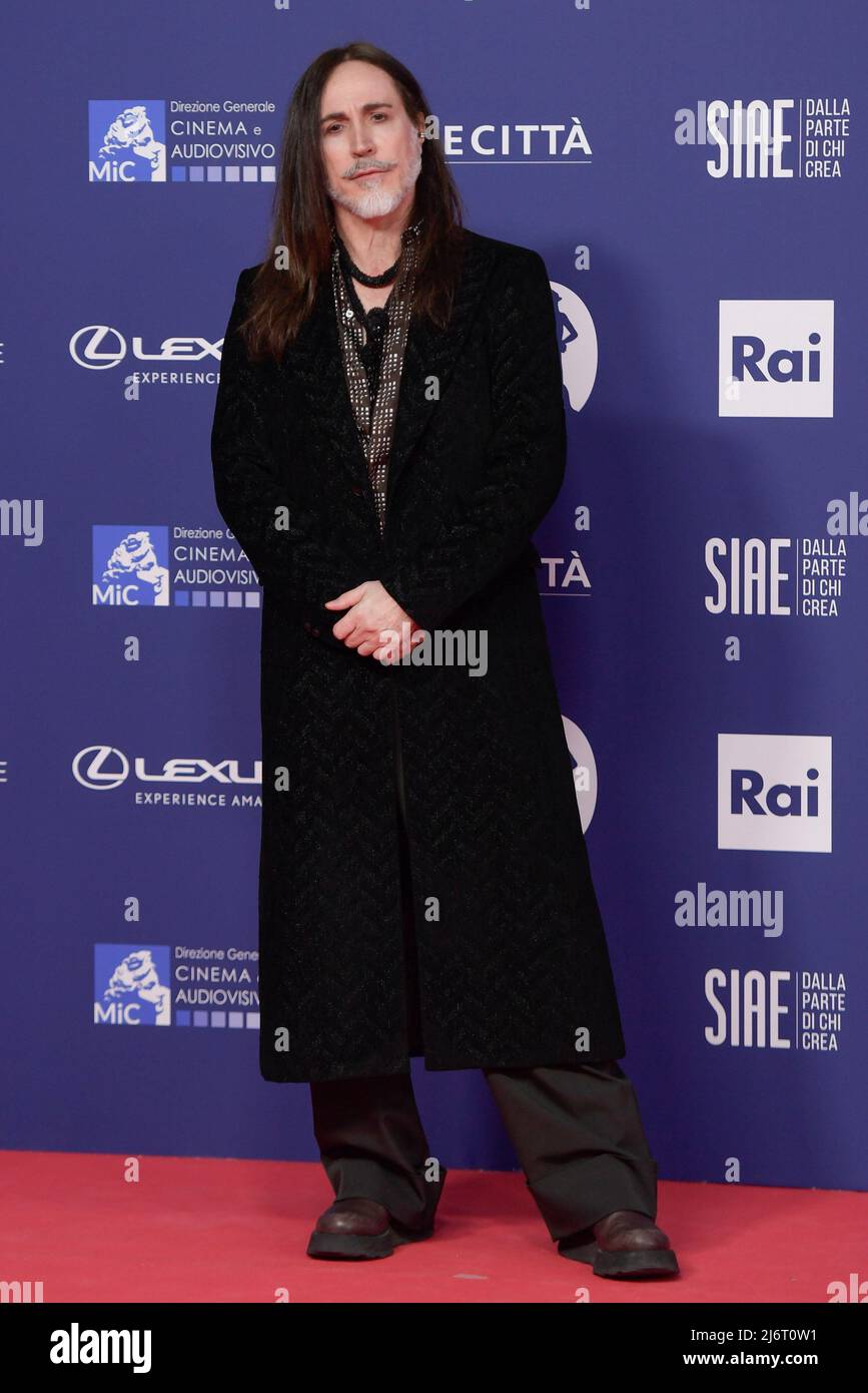 Manuel Agnelli è presente al Cinecittà Studios sul tappeto rosso del 67th Premi David di Donatello 2022. (Foto di Mario Cartelli / SOPA Images/Sipa USA) Foto Stock