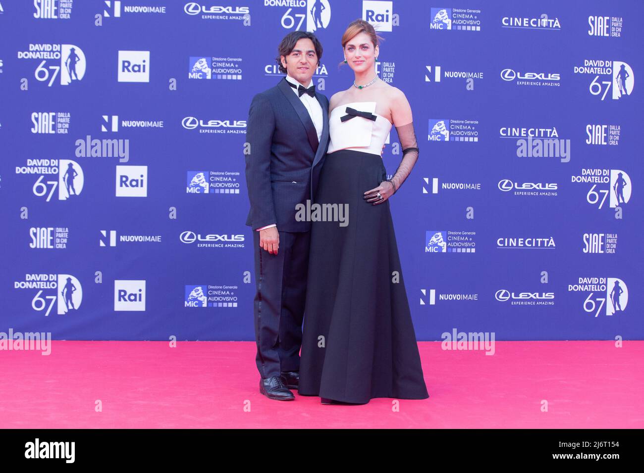 3 maggio 2022, Roma, Italia: Miriam Leone e Paolo Carullo partecipano al tappeto rosso della cerimonia di premiazione di David di Donatello 2022 a Roma (Credit Image: © Matteo Nardone/Pacific Press via ZUMA Press Wire) Foto Stock