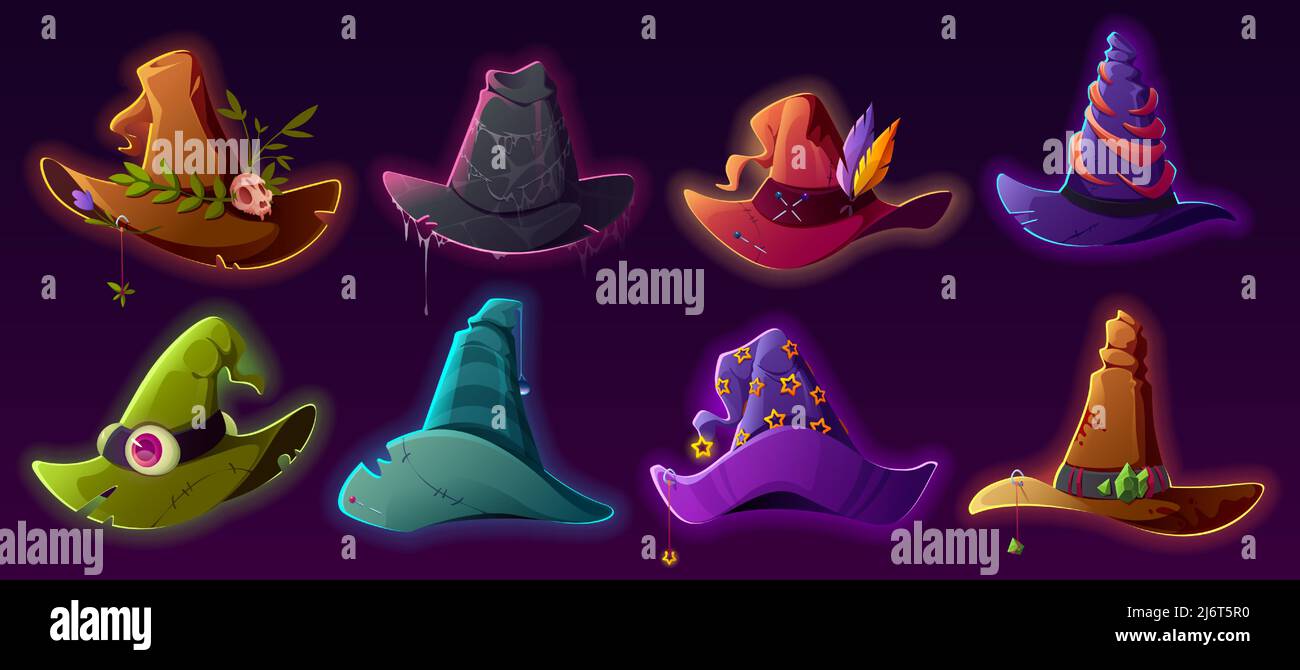 Cappelli magici per streghe, cappellini mago per il costume di Halloween.  Set di cartoni animati vettoriali di fantasy vecchi mago o sorceress  cappelli con cranio, occhio, cintura, piume e stelle d'oro Immagine