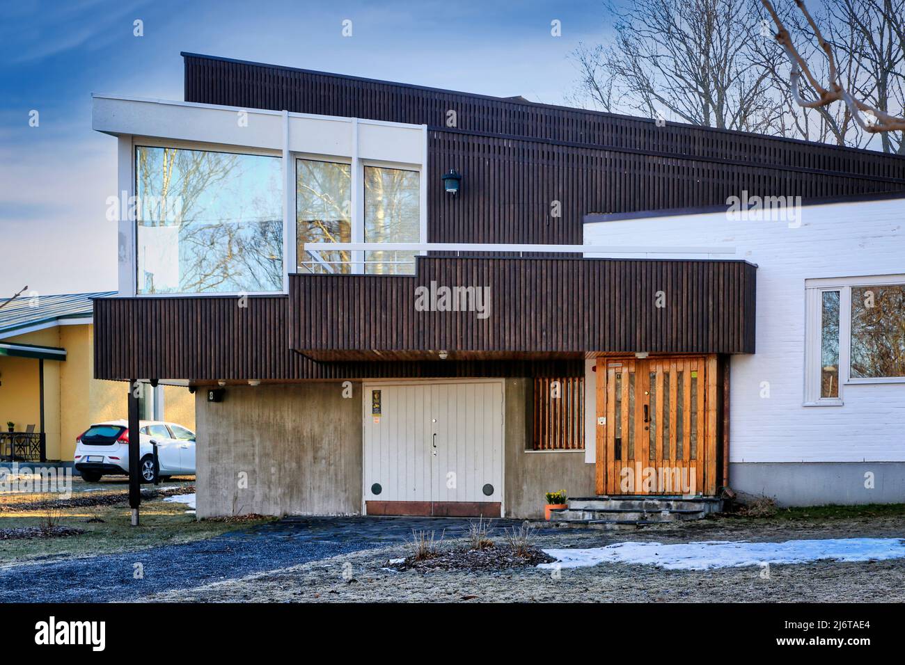 Villa Skeppet, una casa progettata da Alvar Aalto nel 1969-70 per i suoi amici Christine e Göran Schildt. Vista dalla strada. Raseborg, Finlandia. Foto Stock