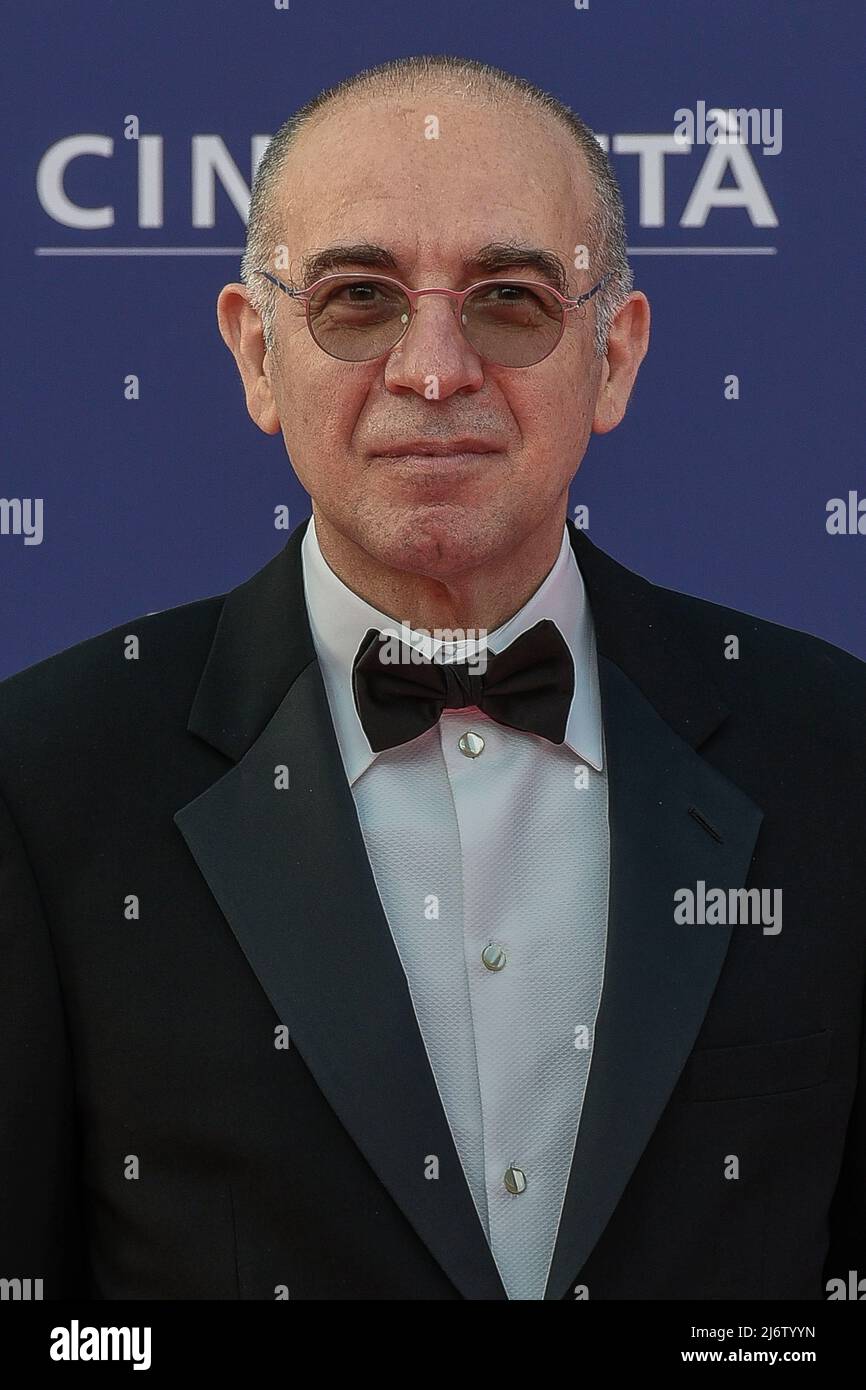 Italia, Roma, 03 maggio 2022. Il tappeto rosso del film di David di Donatello premia il 2022 agli Studios Cinecitta. Foto: Giuseppe Tornatore Foto Fabio Mazzarella/Sintesi/Alamy Live News Foto Stock