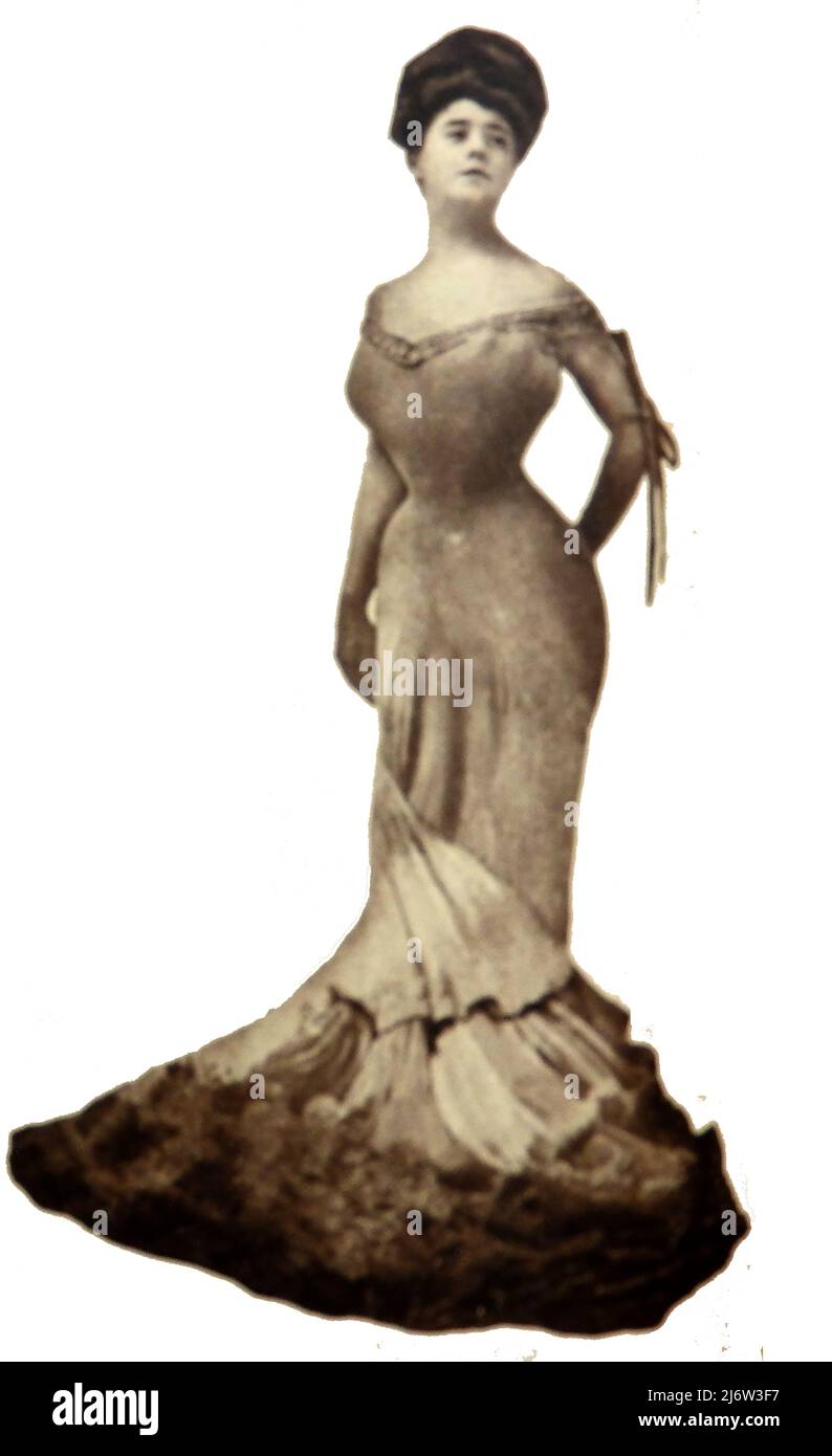 Un ritratto stampa del circa1904 di Camille Clifford che mostra il look di Gibson Girl ideato nel 1898 da Charles Dana Gibson (1867-1944). L'illustratore americano. In seguito divenne editore e proprietario della rivista Life. Nato in Belgio, Camilla Antoinette Clifford ( 1885 – 1971 ) con la sua figura a clessidra fu il modello più famoso per le illustrazioni di "Gibson Girl" Foto Stock