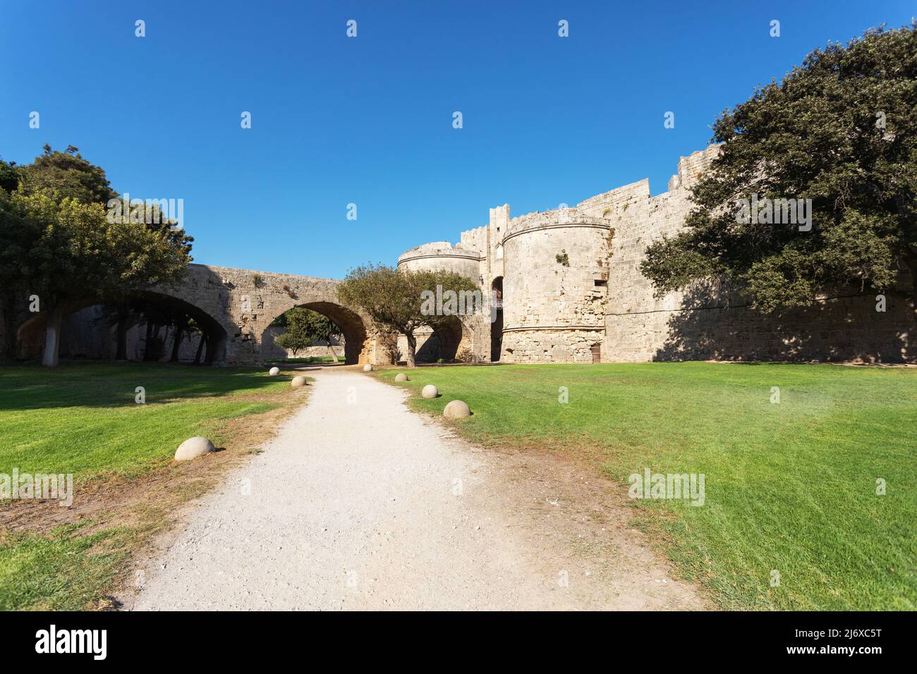 Fortificazioni intorno alla fortezza di Rodi, Rodi, Grecia Foto Stock