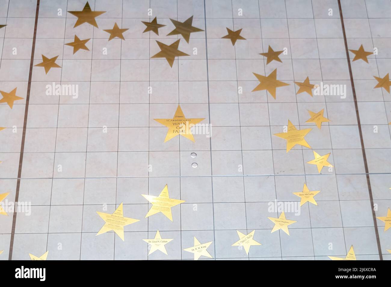 Vista ad alto angolo della Walk of Fame nel Centro Citta' di Scarborough, un famoso centro commerciale nella citta' Canadese. Foto Stock