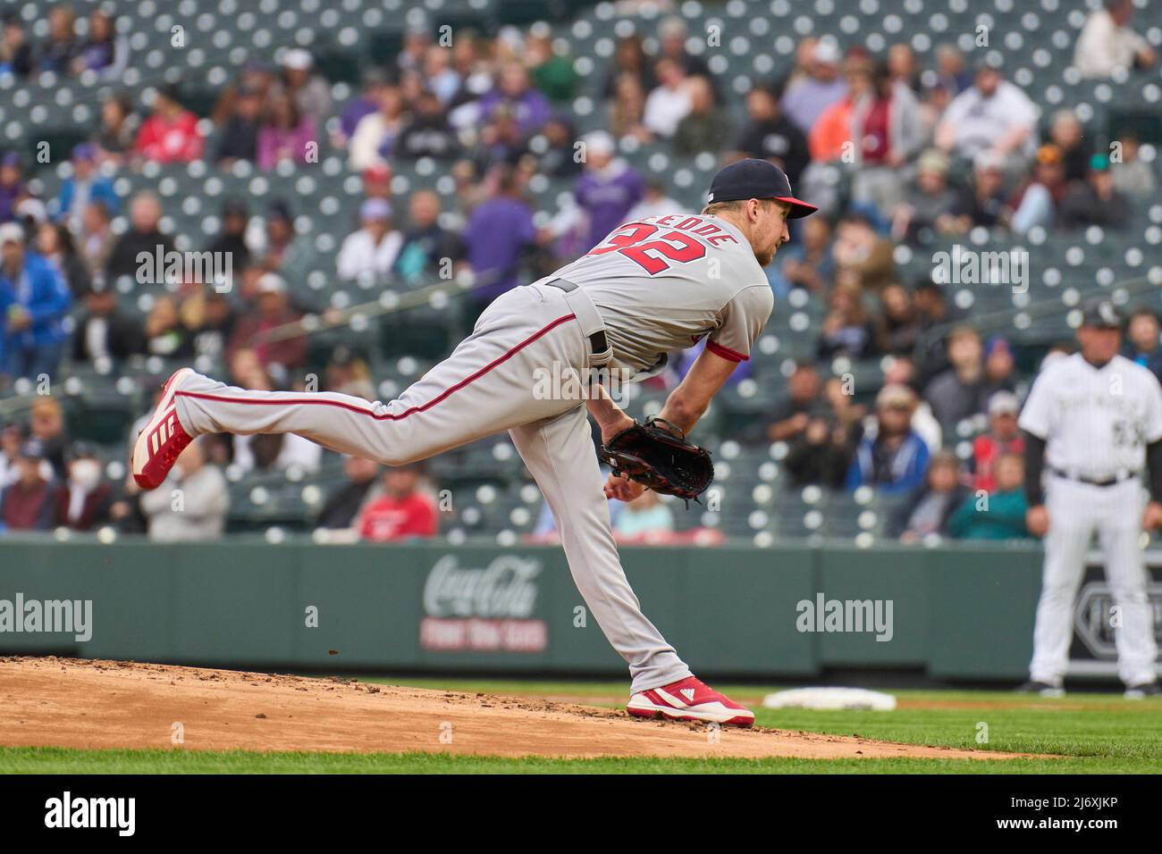 3 2022 maggio: Washington Erick Fedde (32) lancia un campo durante la partita con Washington Nationals e Colorado Rockies tenuto al Coors Field di Denver Co. David Seelig/Cal Sport Medi Foto Stock