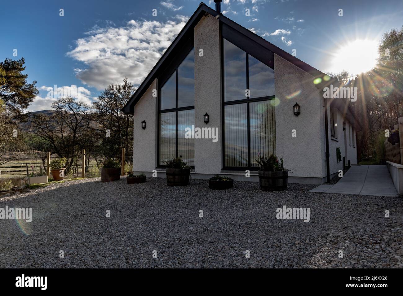 Cottage Clickety-clack, kinlocheil, Highlands scozzesi, Scozia, costa occidentale, Argyle, Regno Unito Foto Stock