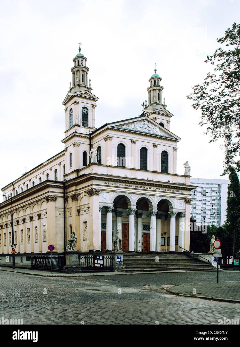 Ingresso frontale della Chiesa di San Carlo Borromeo a Varsavia, Polonia Foto Stock