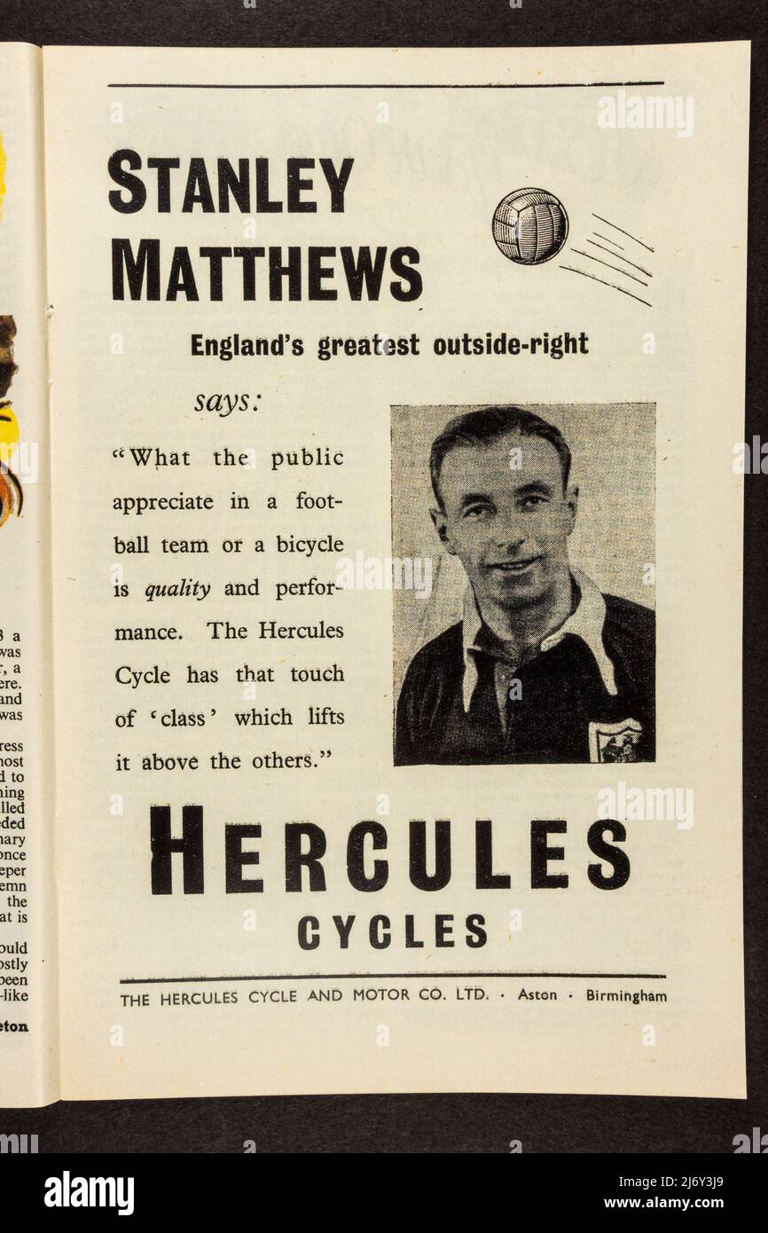 Advert for Hercules Cycles (promosso dal calciatore Stanley Matthews, in cimeli (replica) relativi ai bambini durante la seconda Guerra Mondiale. Foto Stock
