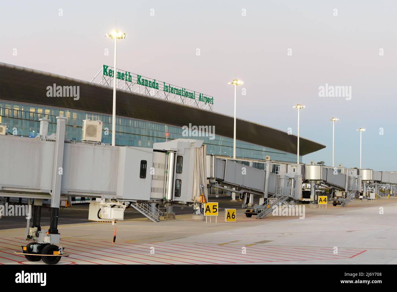 Kenneth Kaunda Lusaka International Airport Terminal edificio a Chongwe, Lusaka, Zambia. Precedente Aeroporto Internazionale di Lusaka rinominato Kenneth Kaunda. Foto Stock