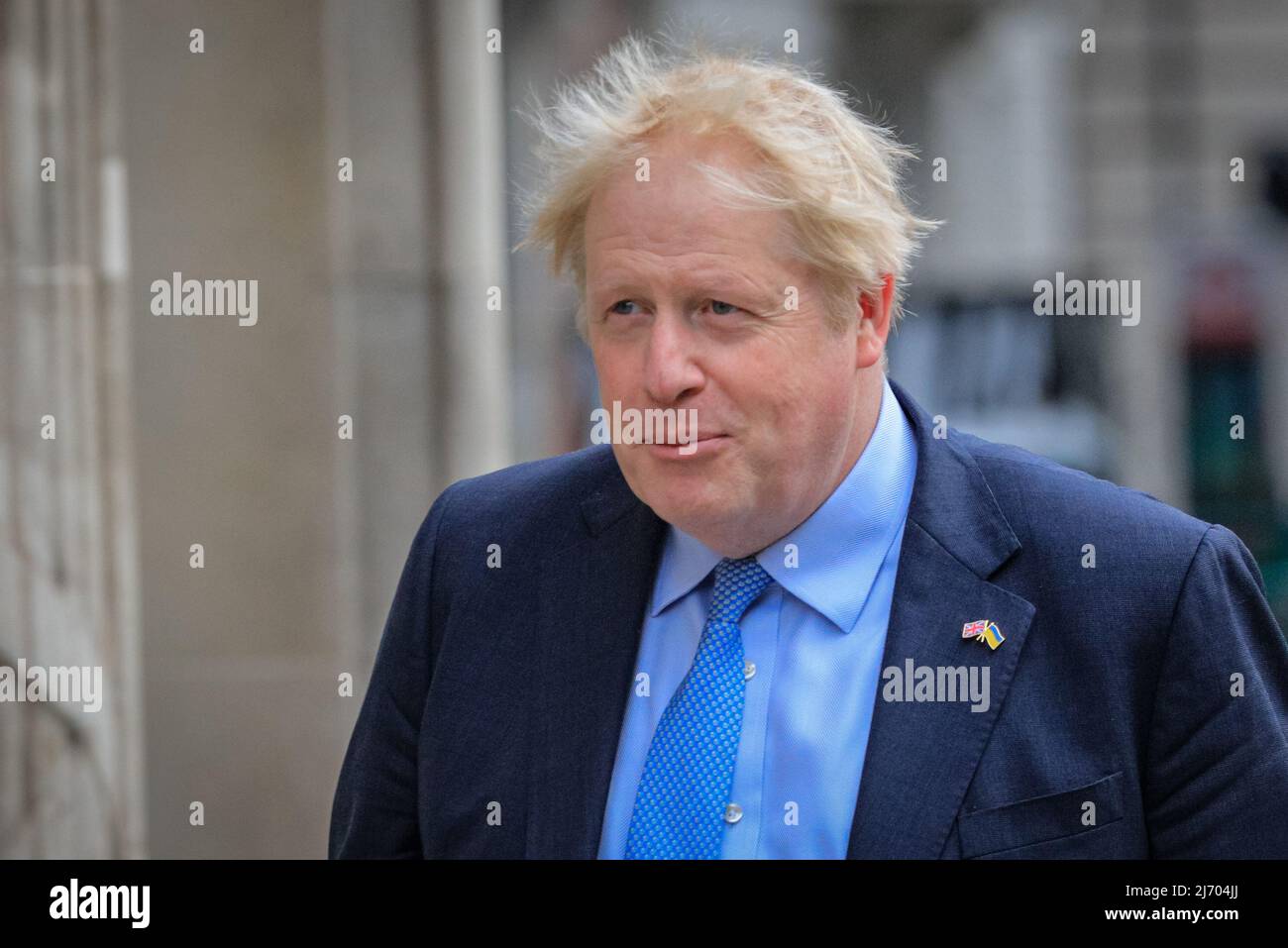 Londra, Regno Unito, 5th maggio 2022. Boris Johnson, British prime Minster, lancia il suo voto nelle elezioni locali al Methodist Central Hall di Westminster questa mattina, camminando con il suo cane, Dilyn. Credit: Imagplotter/Alamy Live News Foto Stock