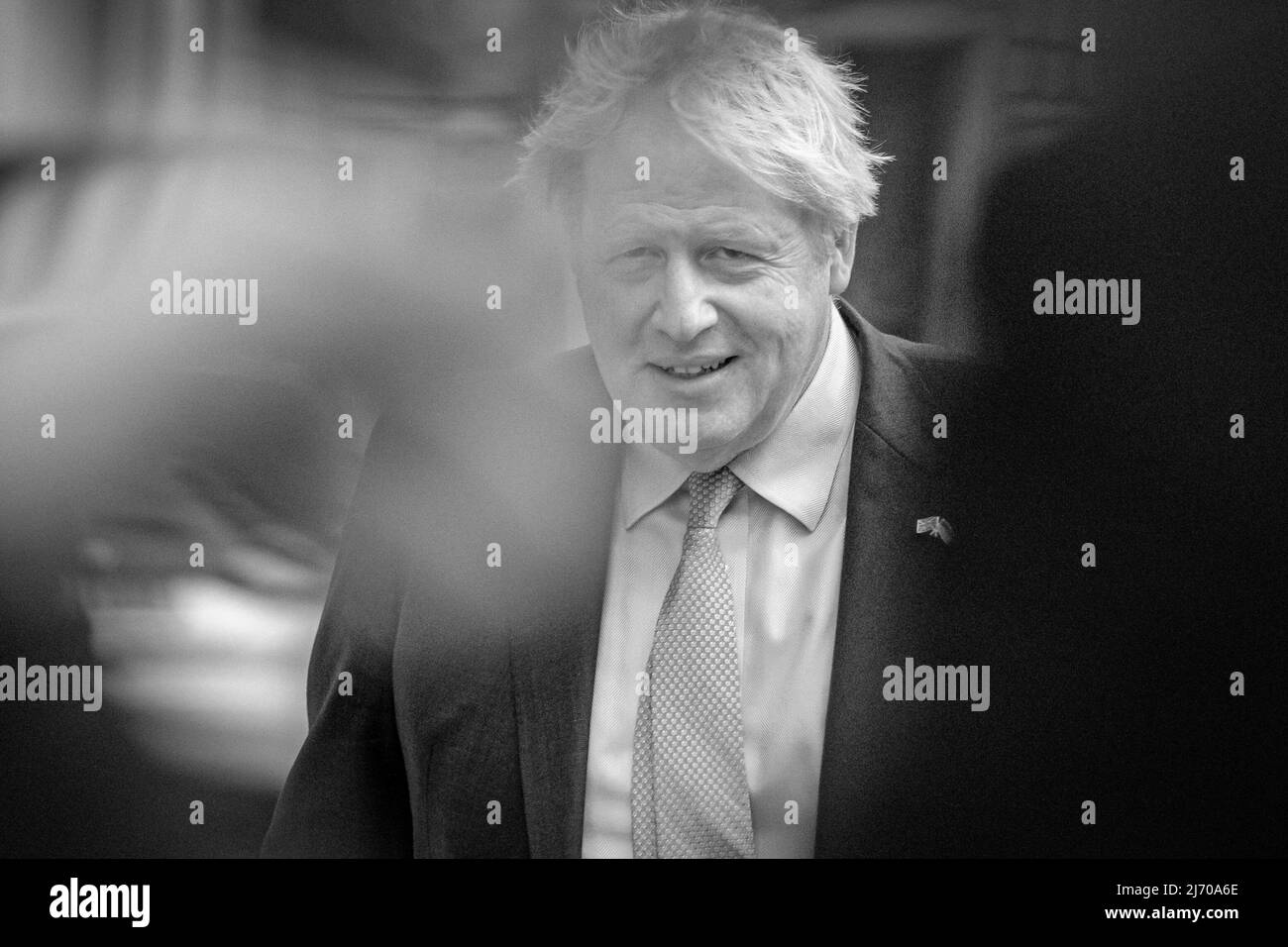 Londra, Regno Unito, 5th maggio 2022. Boris Johnson, British prime Minster, lancia il suo voto nelle elezioni locali al Methodist Central Hall di Westminster questa mattina, camminando con il suo cane, Dilyn. Credit: Imagplotter/Alamy Live News Foto Stock