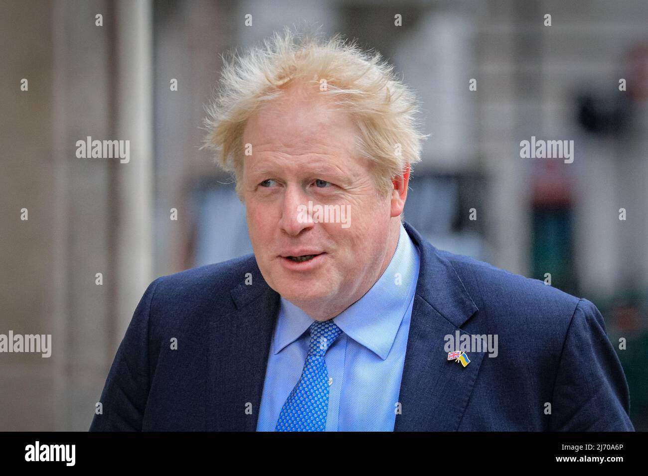 Londra, Regno Unito, 5th maggio 2022. Boris Johnson, British prime Minster, lancia il suo voto nelle elezioni locali al Methodist Central Hall di Westminster questa mattina, camminando con il suo cane, Dilyn. Credit: Imagplotter/Alamy Live News Foto Stock