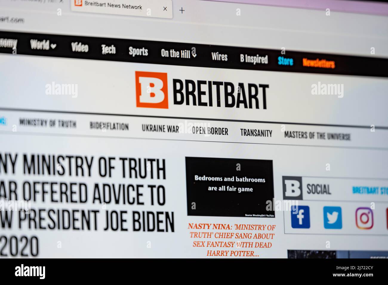 Webseite der amerikanischen Nachrichtenseite Breitbart, rechtspopulistisch, Falschmeldungen, Verschwoerungstheorien, Internet, Internetseite Foto Stock