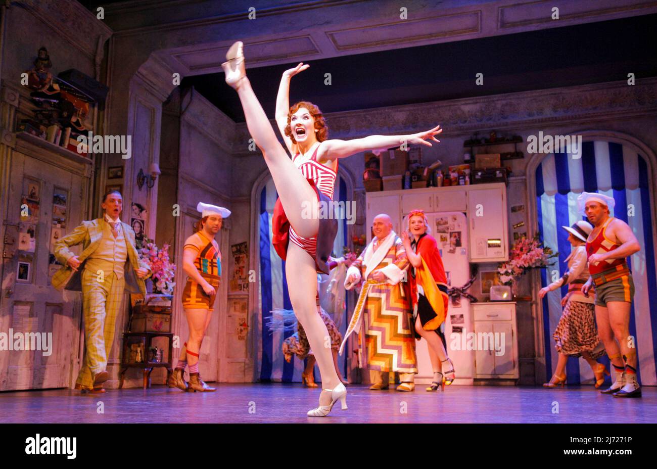 Summer Strawen (Janet Van De Graaff) nel SONNOLENTO AL Novello Theatre, Londra WC2 06/06/2007 musica: Lisa Lambert & Greg Morrison libro: Bob Martin & Don McKellar Set design: Casey Nicholaw costumi: Gregg Barnes illuminazione: Ken Billington & Brian Monahan regista e coreografo: Casey Nicholaw Foto Stock