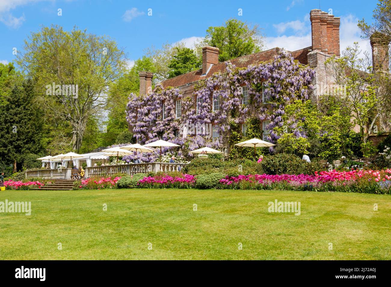 Pashley Manor Gardens, East Sussex, Regno Unito in primavera Foto Stock