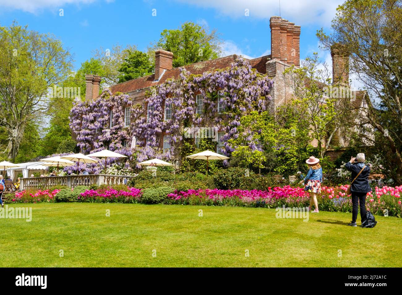 Pashley Manor Gardens, East Sussex, Regno Unito, in primavera Foto Stock