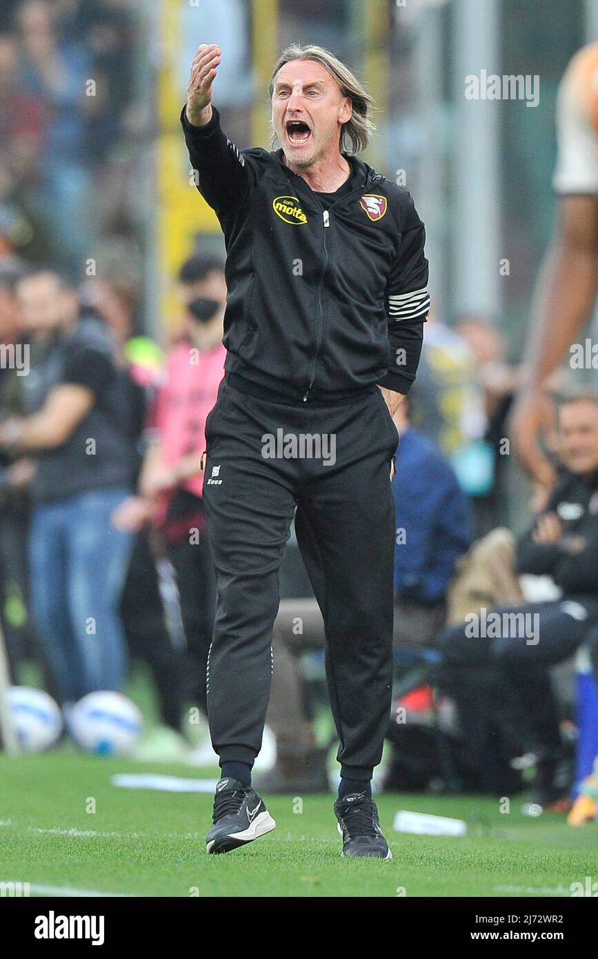 Davide Nicola allenatore di Salernitana, durante la partita della Serie a italiana tra Salernitana e Venezia risultato finale, Salernitana 2, Venezia 1, partita disputata allo stadio Arechi. Salerno, Italia, 05 maggio 2022. (Foto di Vincenzo Izzo/Sipa USA) Foto Stock