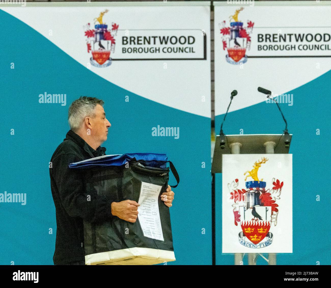 Brentwood Essex 5th maggio 2022 Brentwood borough council Conteggio delle elezioni locali presso il Brentwood Center, Brentwood Essex Credit Ian DavidsonAlamy Live News Foto Stock