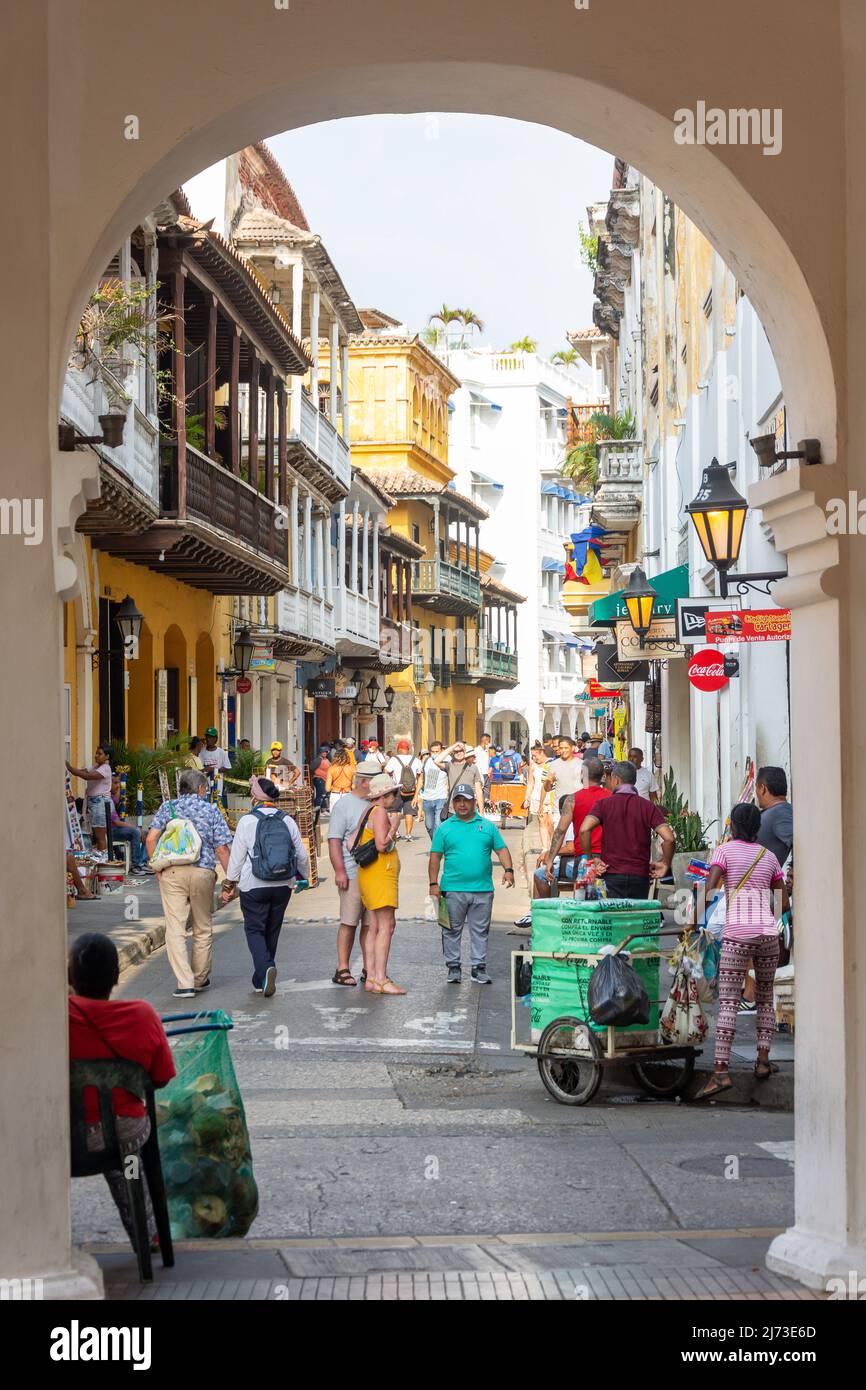Calle de Manuel Roman y Picon, Old Cartagena, Cartagena, Bolivar, Repubblica di Colombia Foto Stock