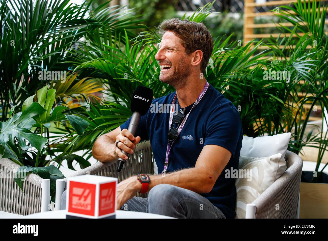 Romain Grosjean, ritratto intervista Canal + durante la Formula 1 Crypto.com Miami Grand Prix 2022, 5th round del FIA Formula uno World Championship 2022, sull'Autodromo Internazionale di Miami, dal 6 al 8 maggio 2022 a Miami Gardens, Florida, Stati Uniti d'America - Foto Xavi Bonilla / DPPI Foto Stock