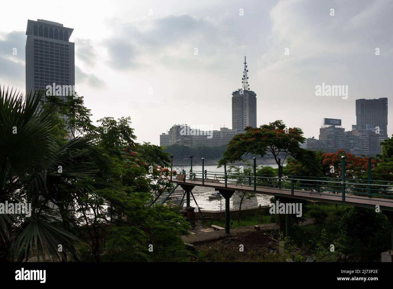 Dettaglio architettonico del parco giardino El Andalos nel Governatorato di Zamelek sulla riva del Nilo, centro del Cairo Foto Stock