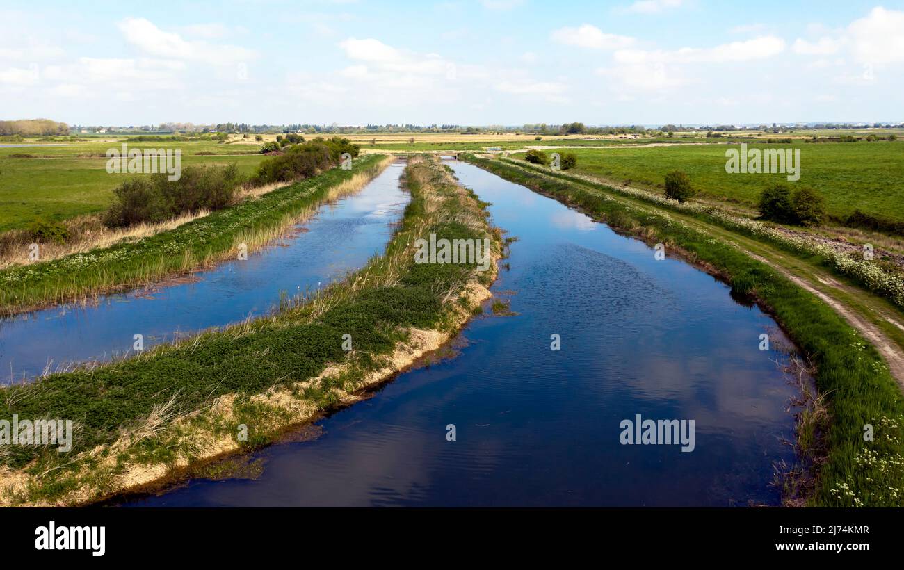 Quota bassa, veduta aerea del Roaring Gutter Dyke, nella valle di Lydden, guardando verso Worth, Kent Foto Stock