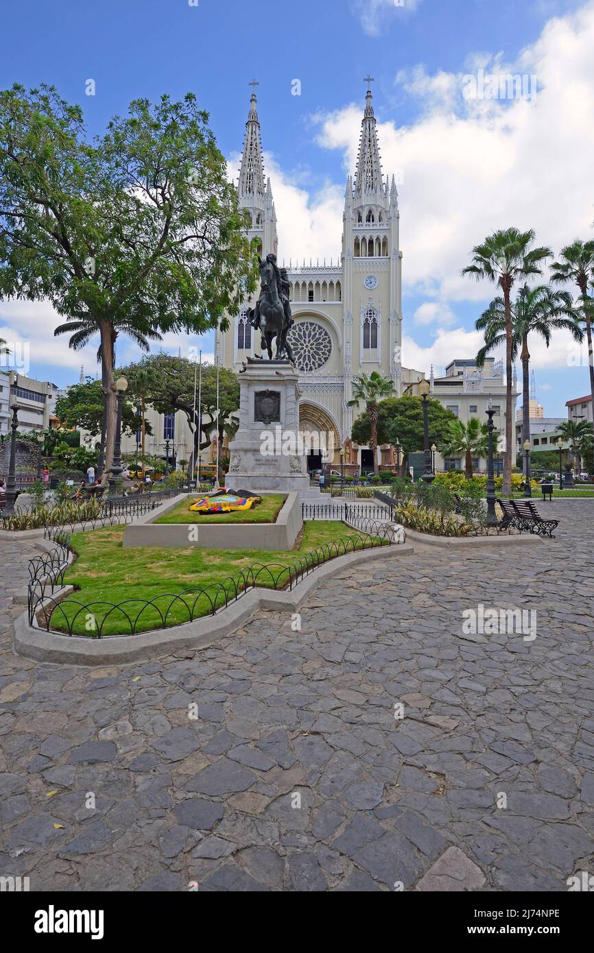 Parque Seminario (Parque Bolivar) con cattedrale cattolica nel centro storico di Guayaquil, Ecuador, Guayaquil Foto Stock