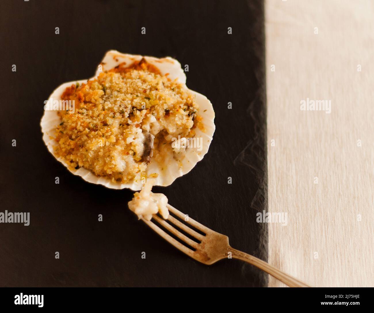 Risotto di aragosta su semiguscio Foto Stock