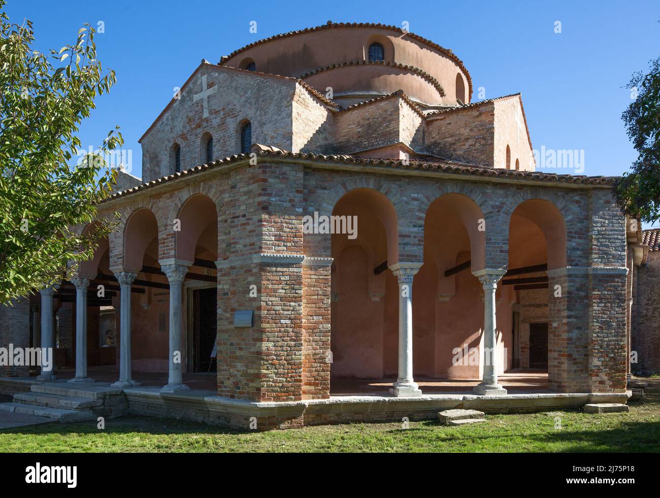Italien Venedig Torcello -29 Kirche Santa Fosca 11-12 JH von Nordwesten Foto Stock