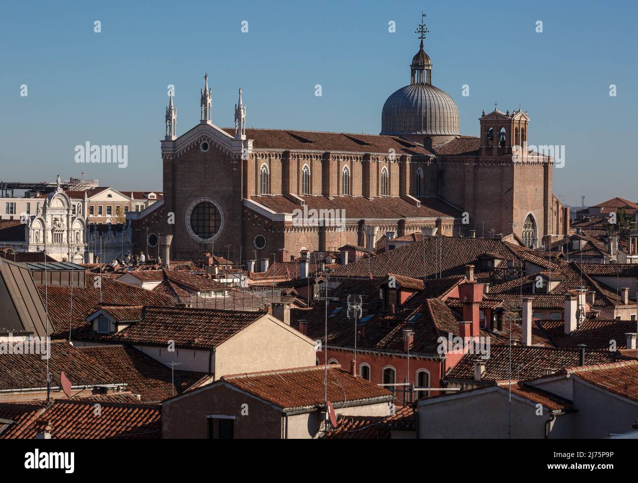 Italien Venedig Zanipolo-Kirche -448 gesehen vom Dach der Fondaca dei Tedeschi Richtung Nordosten Foto Stock