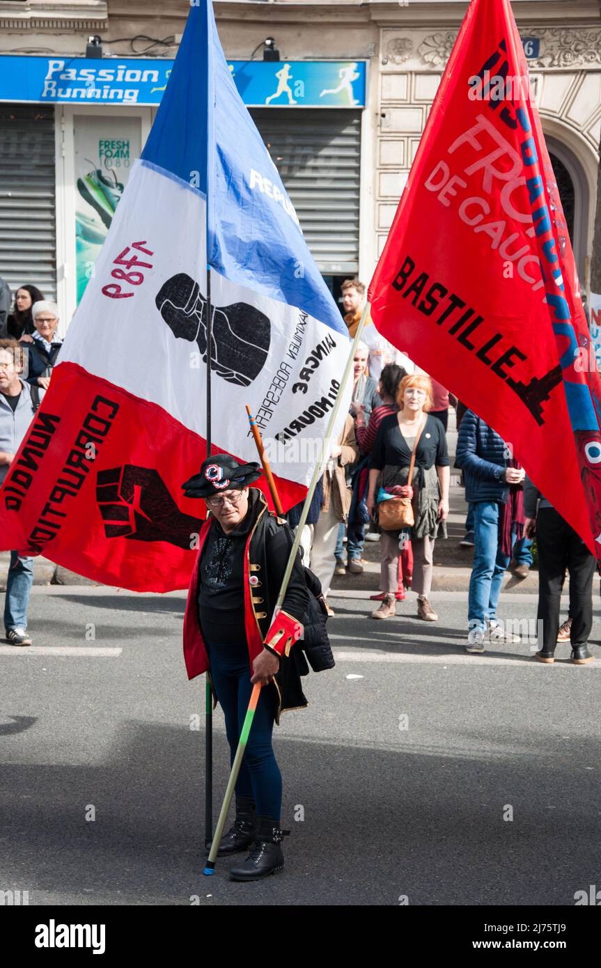 PARIGI, FRANCIA - 23 SETTEMBRE 2017 : dimostrazione organizzata dal partito di estrema sinistra 'Les Insoumis' contro le leggi del lavoro sostenute dal presidente Macron Foto Stock