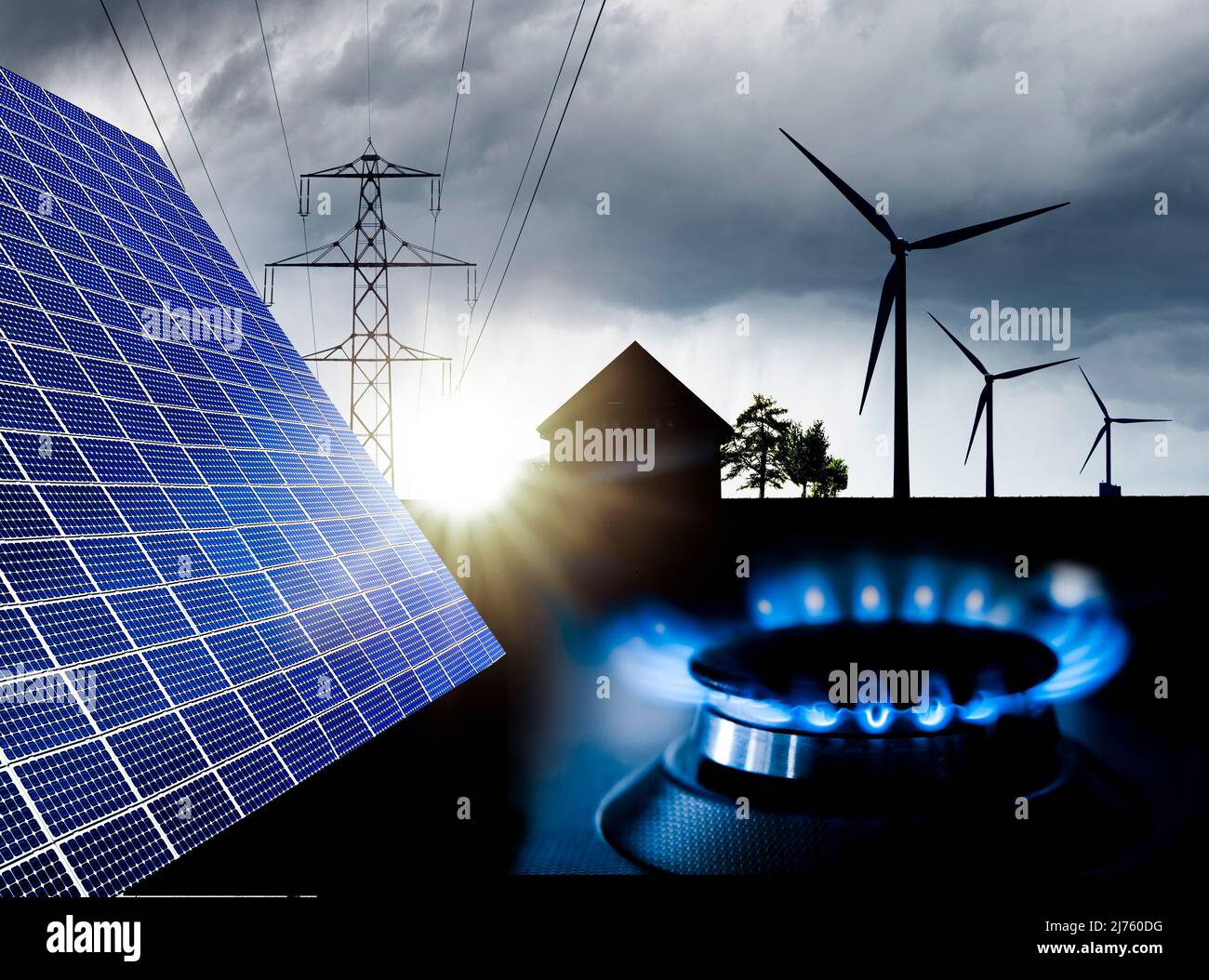 Energia sostenibile da gas, eolico e solare fattoria Foto Stock